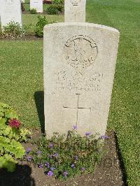 Cairo War Memorial Cemetery - McCann, J W