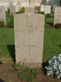 Cairo War Memorial Cemetery - McCaw, E A