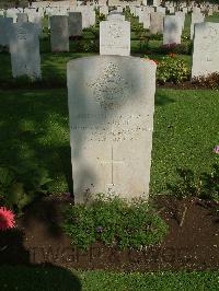 Cairo War Memorial Cemetery - McCue, Pete Charles