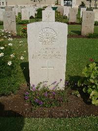 Cairo War Memorial Cemetery - McHutchison, Charles