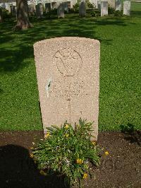 Cairo War Memorial Cemetery - Meade, H A