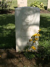 Cairo War Memorial Cemetery - Murray, T