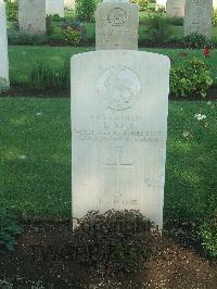 Cairo War Memorial Cemetery - Nash, G