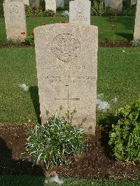 Cairo War Memorial Cemetery - Newby, A