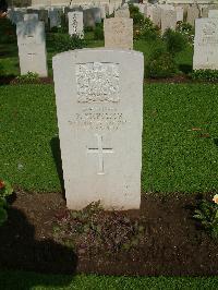 Cairo War Memorial Cemetery - Nicholson, P