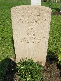 Cairo War Memorial Cemetery - Nugent, R