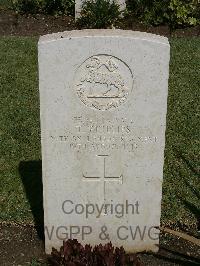 Cairo War Memorial Cemetery - Phillips, T