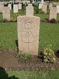 Cairo War Memorial Cemetery - Pierce, S