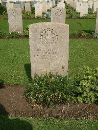 Cairo War Memorial Cemetery - Porter, J