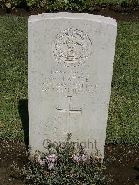 Cairo War Memorial Cemetery - Rattue, W