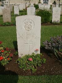 Cairo War Memorial Cemetery - Richards, Edwin Thomas