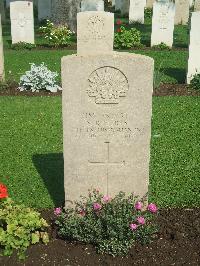 Cairo War Memorial Cemetery - Roberts, Sidney