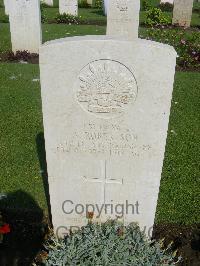 Cairo War Memorial Cemetery - Robertson, Alexander