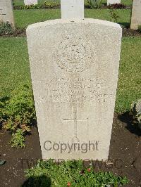 Cairo War Memorial Cemetery - Robertson, Robert