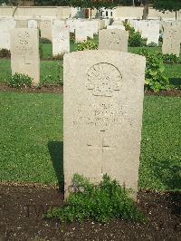 Cairo War Memorial Cemetery - Robinson, Walter James