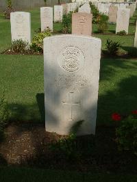 Cairo War Memorial Cemetery - Rowlands, G A