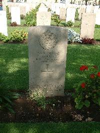 Cairo War Memorial Cemetery - Saunders, A