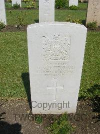 Cairo War Memorial Cemetery - Schofield, W