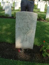 Cairo War Memorial Cemetery - Schultz, William Henry