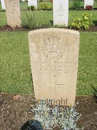 Cairo War Memorial Cemetery - Shooter, G