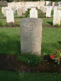 Cairo War Memorial Cemetery - Smith, J