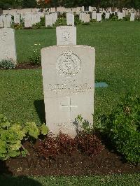 Cairo War Memorial Cemetery - Starr, Donald