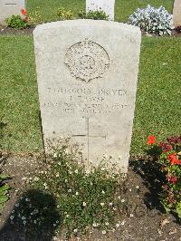 Cairo War Memorial Cemetery - Tawse, J