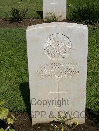 Cairo War Memorial Cemetery - Thompson, C R