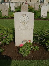 Cairo War Memorial Cemetery - Vickers, E A