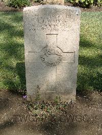 Cairo War Memorial Cemetery - Walker, Ralph Louis