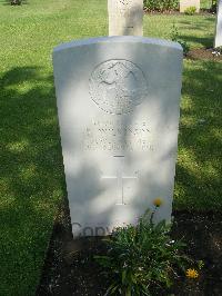 Cairo War Memorial Cemetery - Wilkinson, B