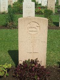 Cairo War Memorial Cemetery - Williams, F