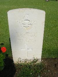 Cairo War Memorial Cemetery - Willis, Donald Frederick John