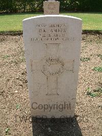 Heliopolis War Cemetery - Amner, Harold Keith