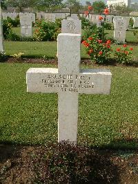 Heliopolis War Cemetery - Arcache, Pierre