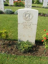 Heliopolis War Cemetery - Barnard, Susanna Johanna