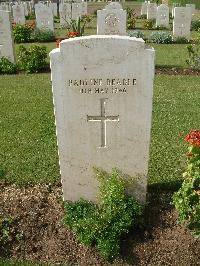 Heliopolis War Cemetery - Beadle, Pauline