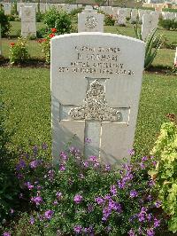 Heliopolis War Cemetery - Cobham, Benjamin