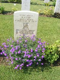 Heliopolis War Cemetery - Coyle, Hubert