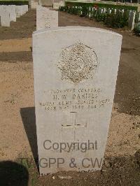 Heliopolis War Cemetery - Daniels, Harold Wallace