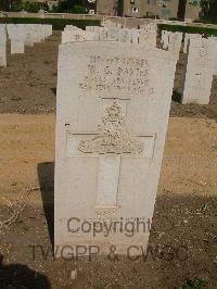 Heliopolis War Cemetery - Davies, Walter Gwyn