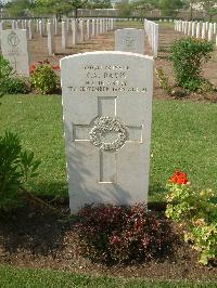 Heliopolis War Cemetery - Davis, Cecil Arthur