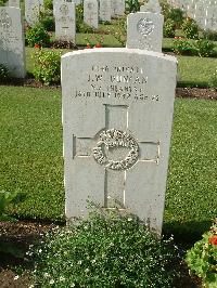 Heliopolis War Cemetery - Duncan, James William