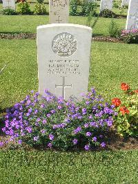 Heliopolis War Cemetery - Durward, Frederick James