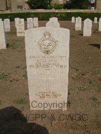 Heliopolis War Cemetery - Giles, Kenneth Arthur Robert (Ken)