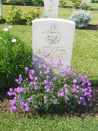 Heliopolis War Cemetery - Gravett, Leonard George Frederick