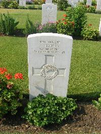 Heliopolis War Cemetery - Hodson, Colin