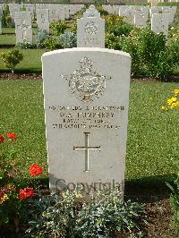 Heliopolis War Cemetery - Humphrey, William Arthur