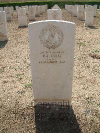 Heliopolis War Cemetery - Innes, Hector