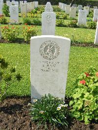 Heliopolis War Cemetery - Jezile, E